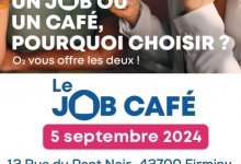 affiche avec une photo de 2 jeunes femmes en train de rire en buavant un café, au dessus du texte informatif 